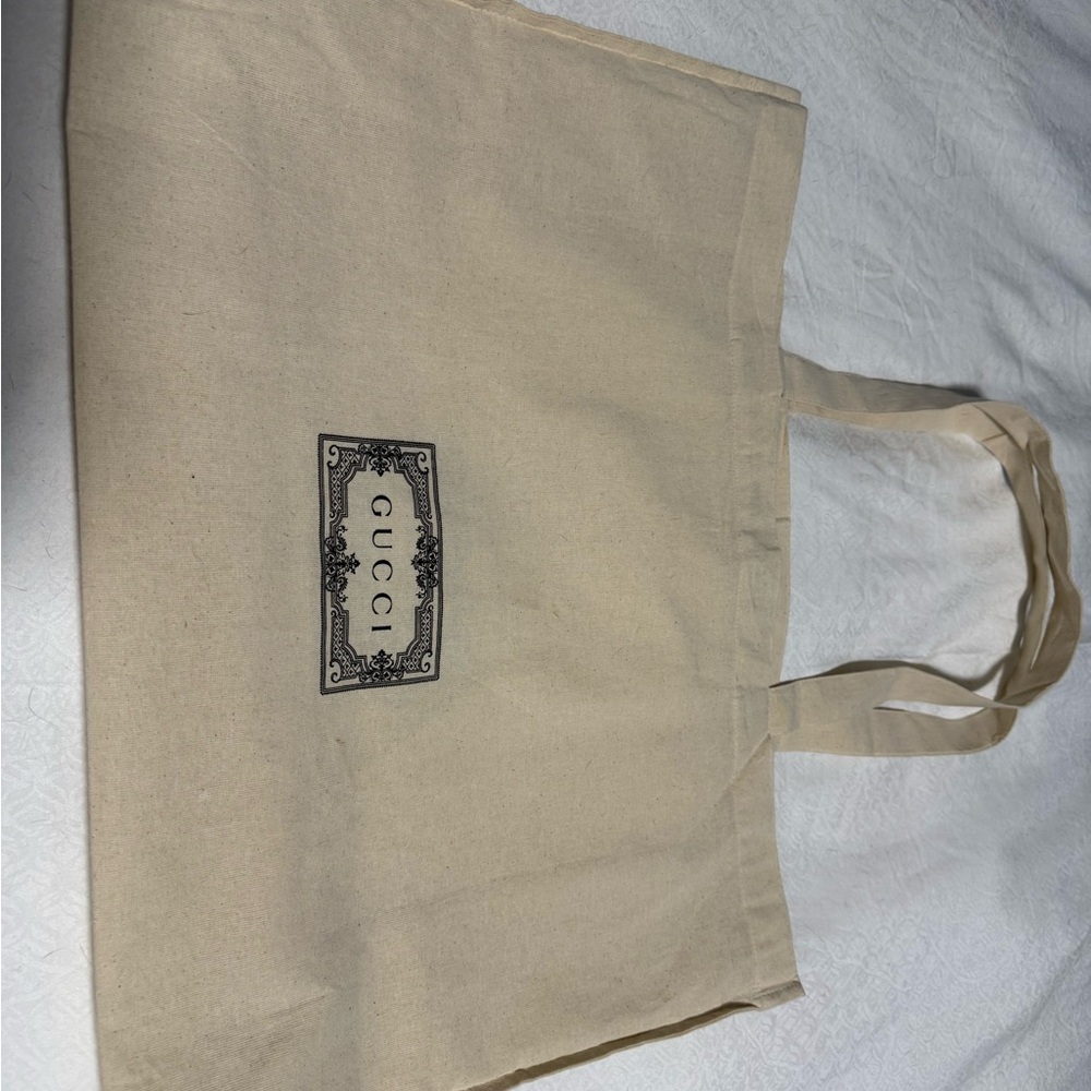 Gucci Beige Canvas Tote with Logo Plaque